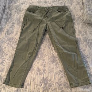 Women's Olive Green Lace-Up Cropped Pants
